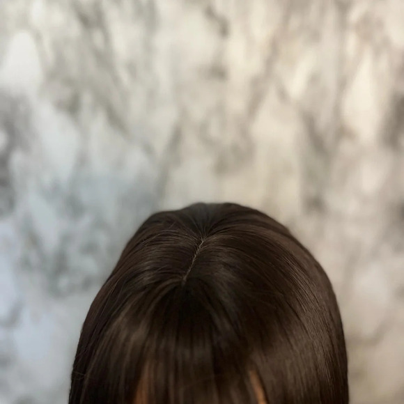 Dark Chocolate Brown Short Wig With Bangs - Picture 6 of 8